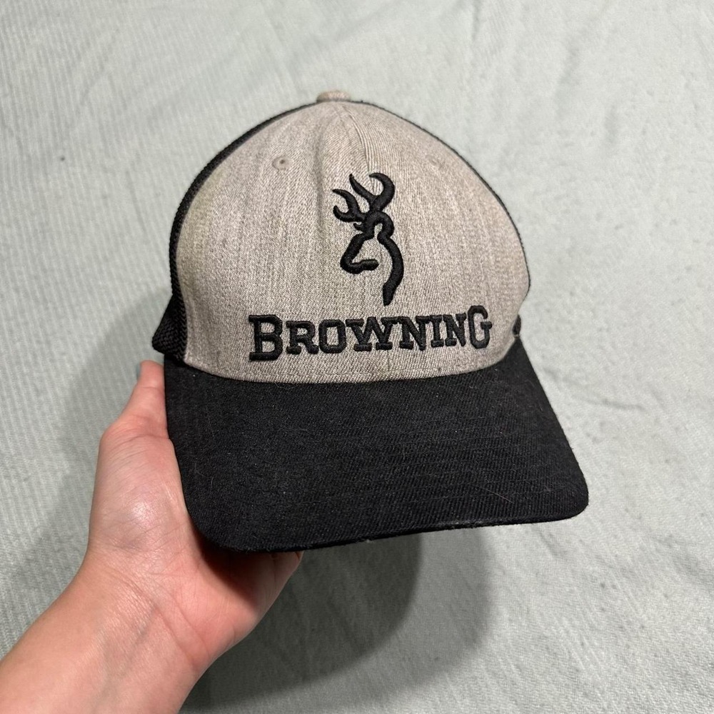 Browning Flexfit Trucker Hat Gray Black Buckmark Logo Mesh Back Cap S-M